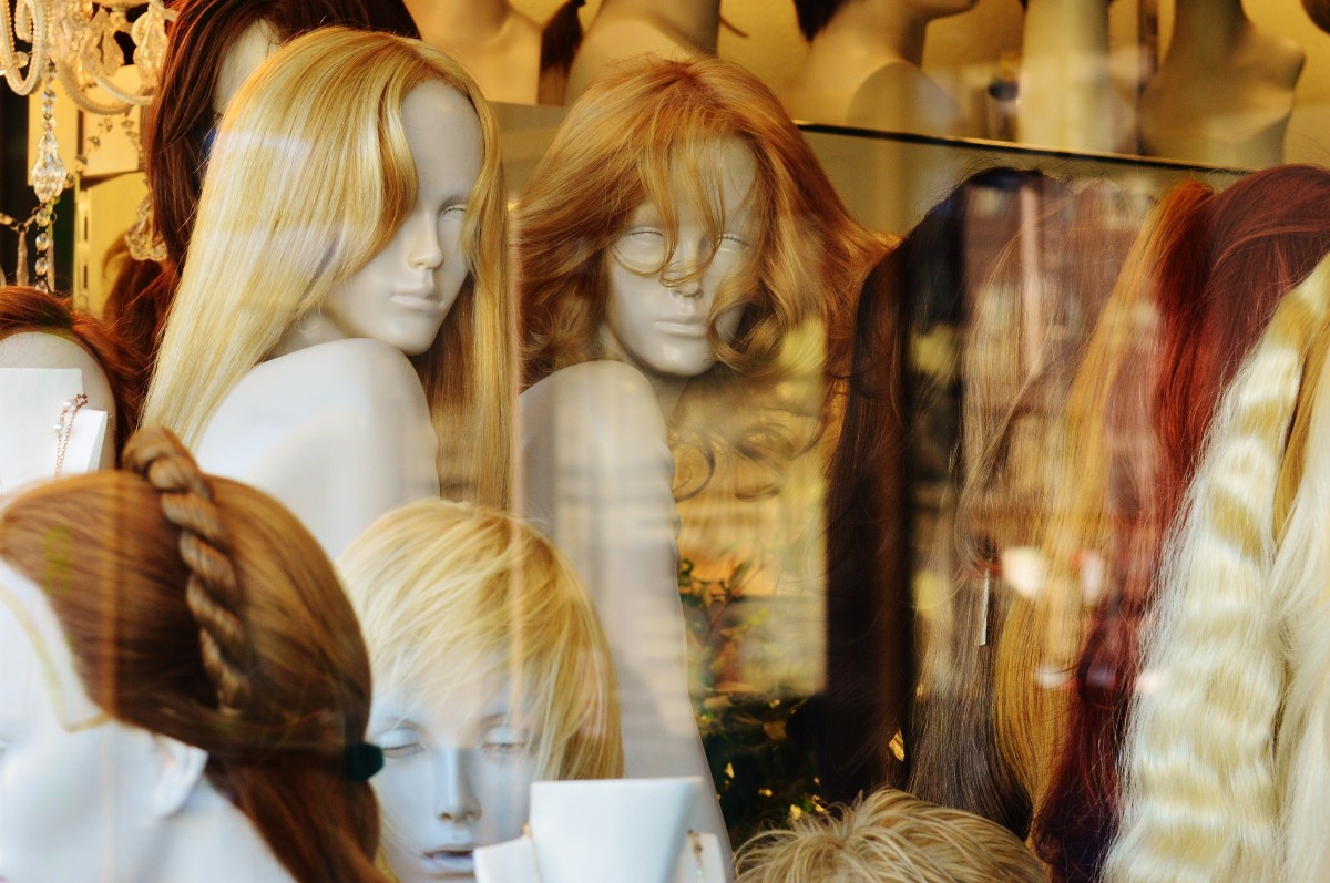 window_mannequins_hairstyles_wig_hair_blond-1056809.jpg!d - Salon ...